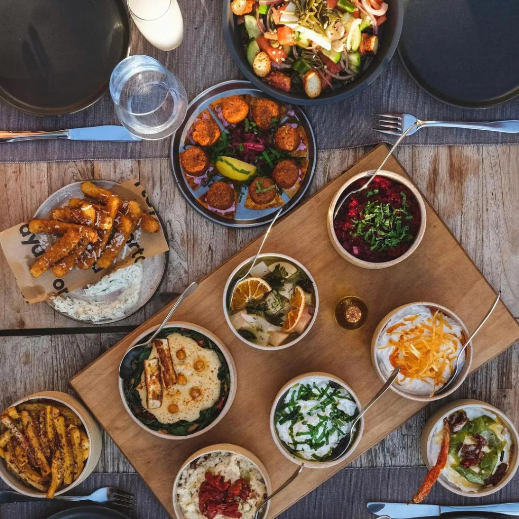 Restoranlar listesinden Ortaya Alaçatı'nın lezzetli yiyeceklerden oluşan sunumları