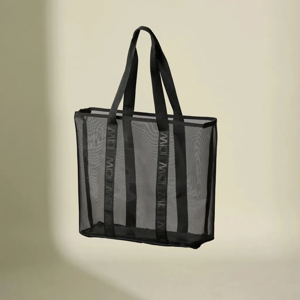 İCİW markasının siyah renkli ve fileli çantası
