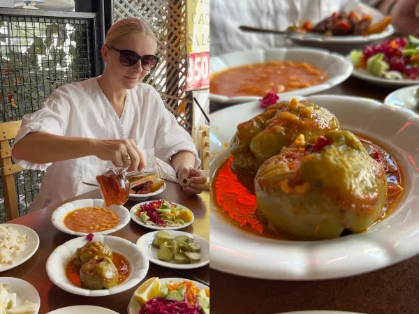 Alaçatı’da esnaf lokantasi, ev yemekleri. Foto'da dolma ve kuru fasulye görünüyor.